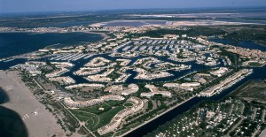 marinas port camargue et grande motte - catamaran le providence au grau du roi