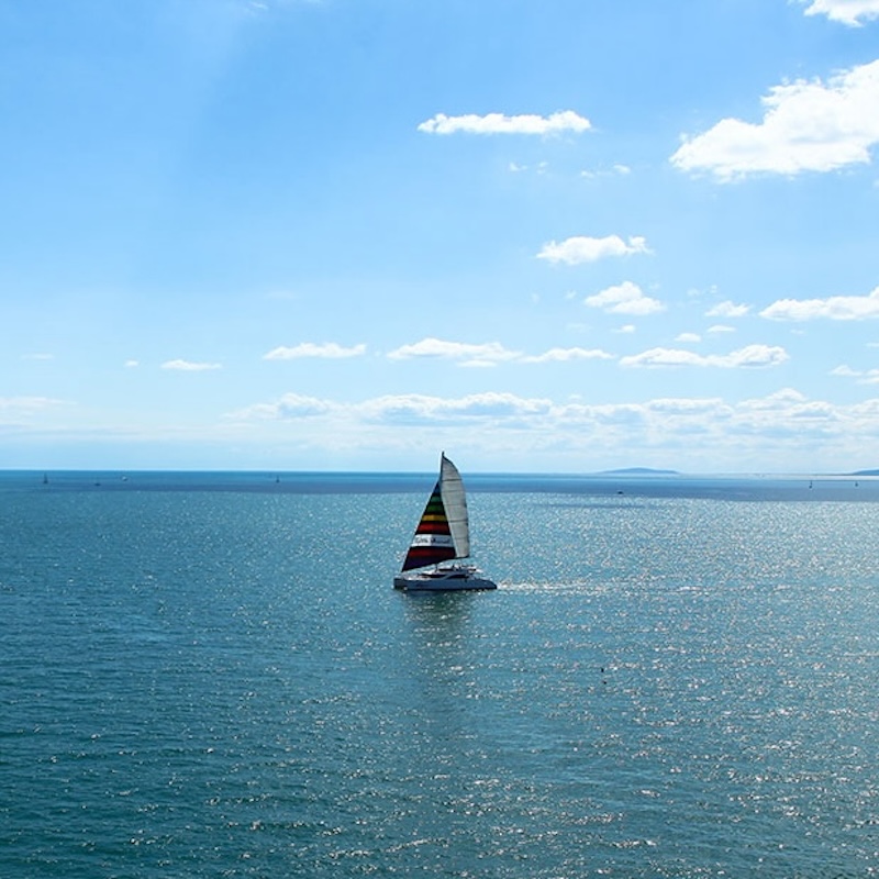 navigation a la voile - catamaran le providence au grau du roi